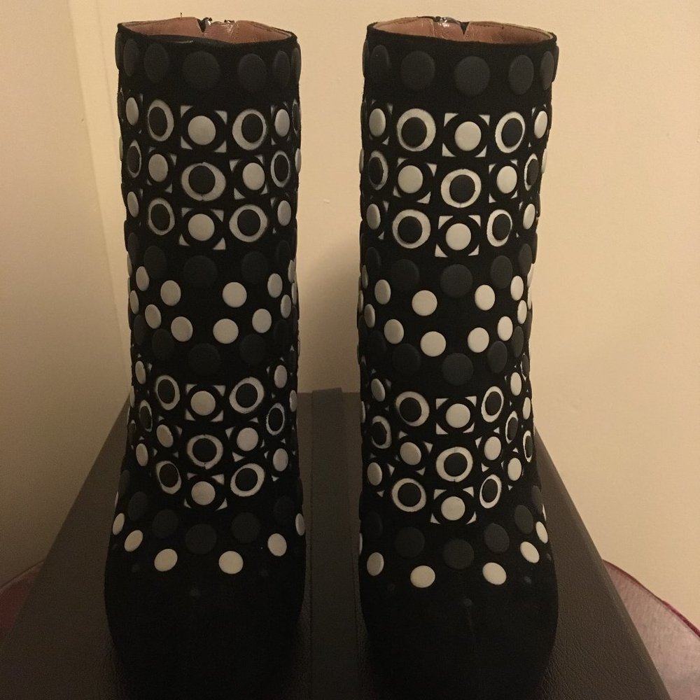 Alaia Ankle Boots Sz 38.5